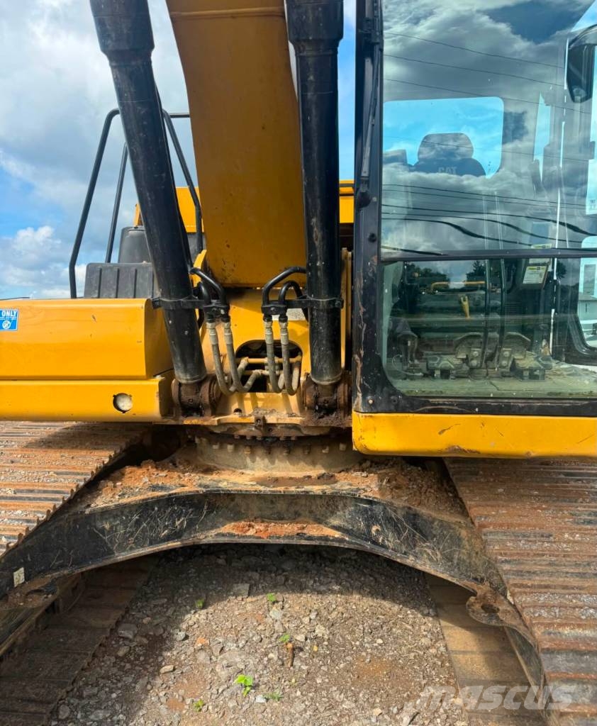 CAT 320 GC 대형 굴삭기 29톤 이상