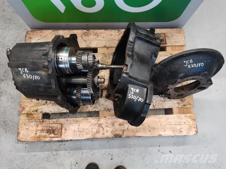 JCB 531-70 case gearbox   Powershift} Transmissie