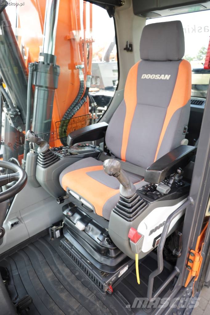 Doosan DX 170 W-5 Wielgraafmachines