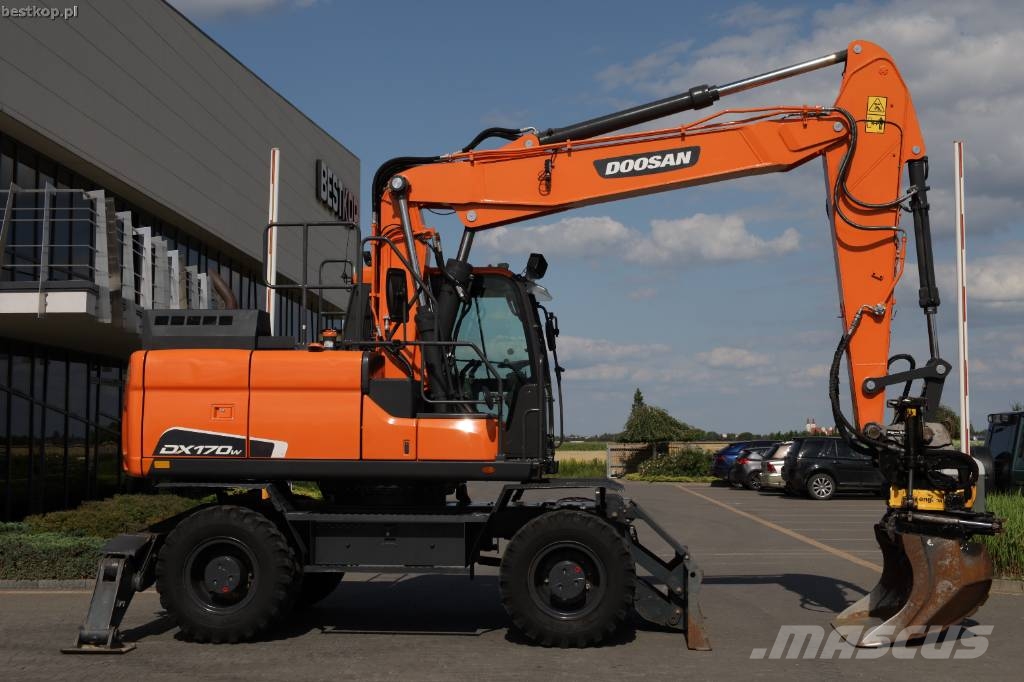 Doosan DX 170 W-5 Wielgraafmachines