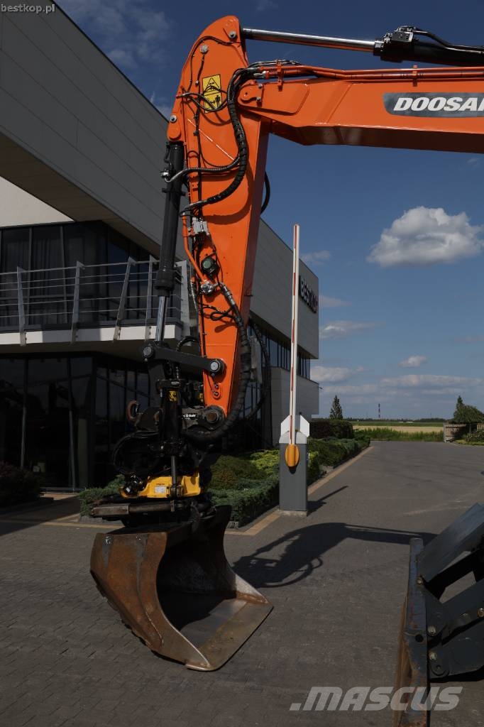 Doosan DX 170 W-5 Wielgraafmachines