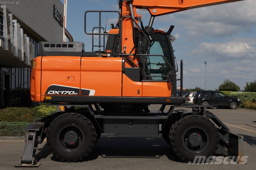 Doosan DX 170 W-5 Wielgraafmachines