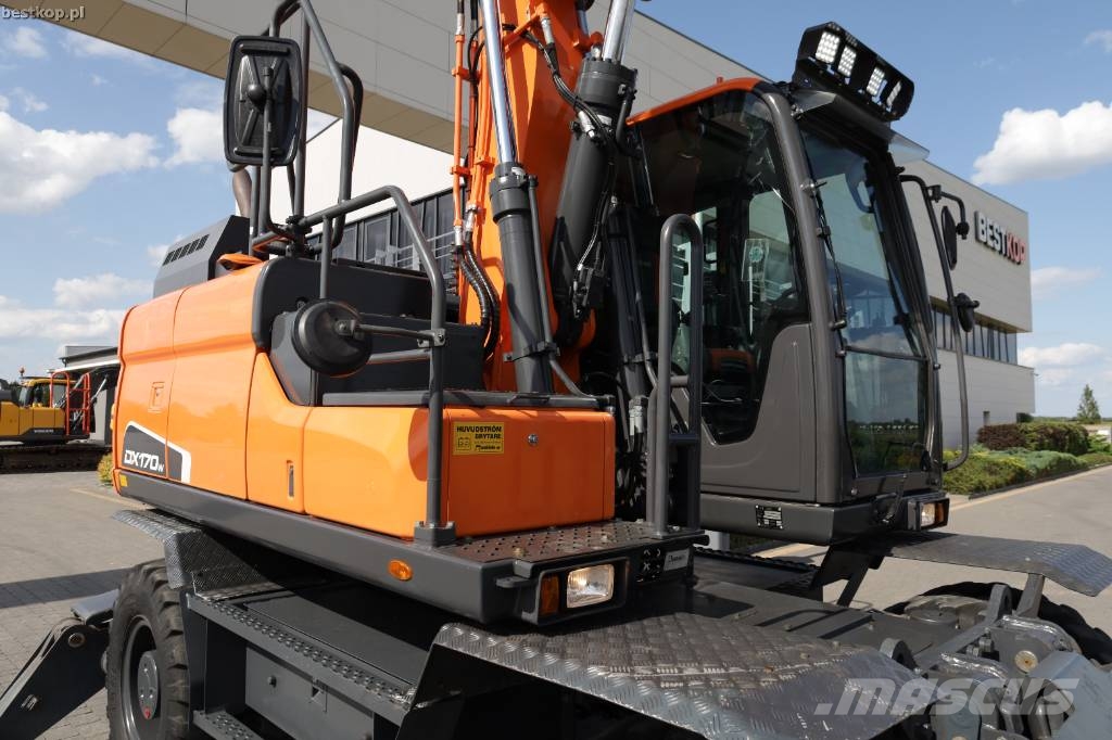 Doosan DX 170 W-5 Wielgraafmachines