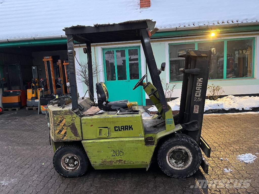 Clark GPM25N V-4277 INW Газовые погрузчики