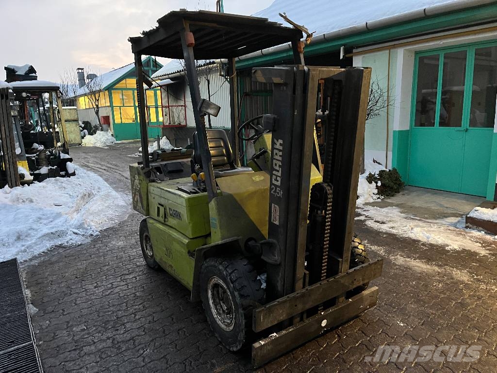 Clark GPM25N V-4277 INW Газовые погрузчики