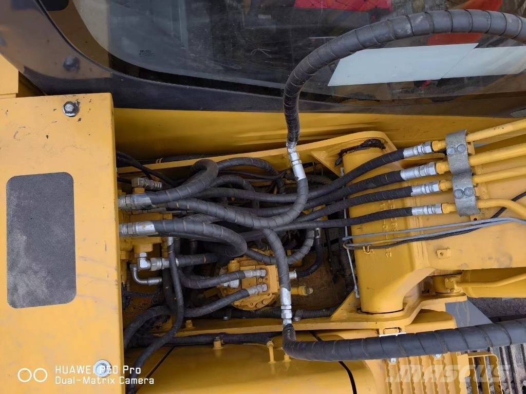 Komatsu PC130 Paletli ekskavatörler