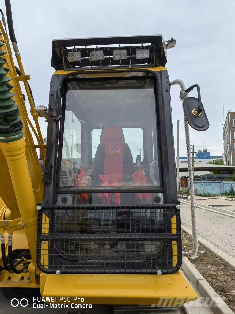 Komatsu PC130 Paletli ekskavatörler