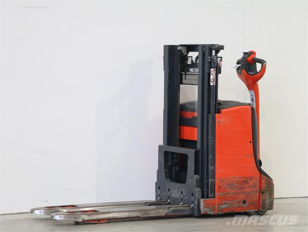 Linde D08/1160-00 Apiladores eléctricos