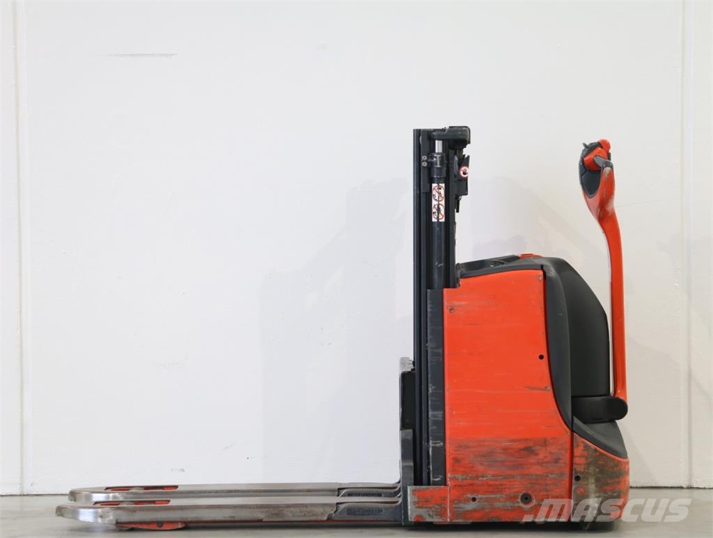 Linde D08/1160-00 Apiladores eléctricos
