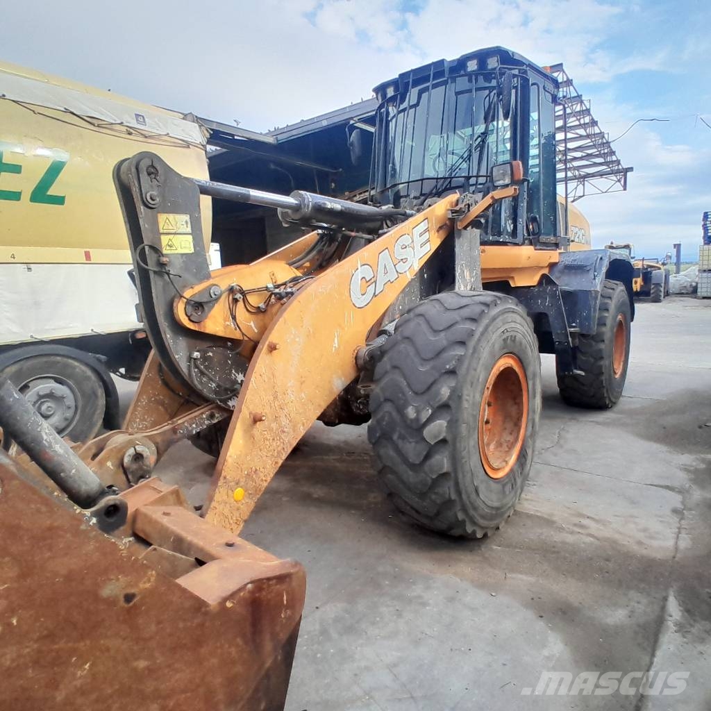 CASE 721 g xr لوادر بعجل