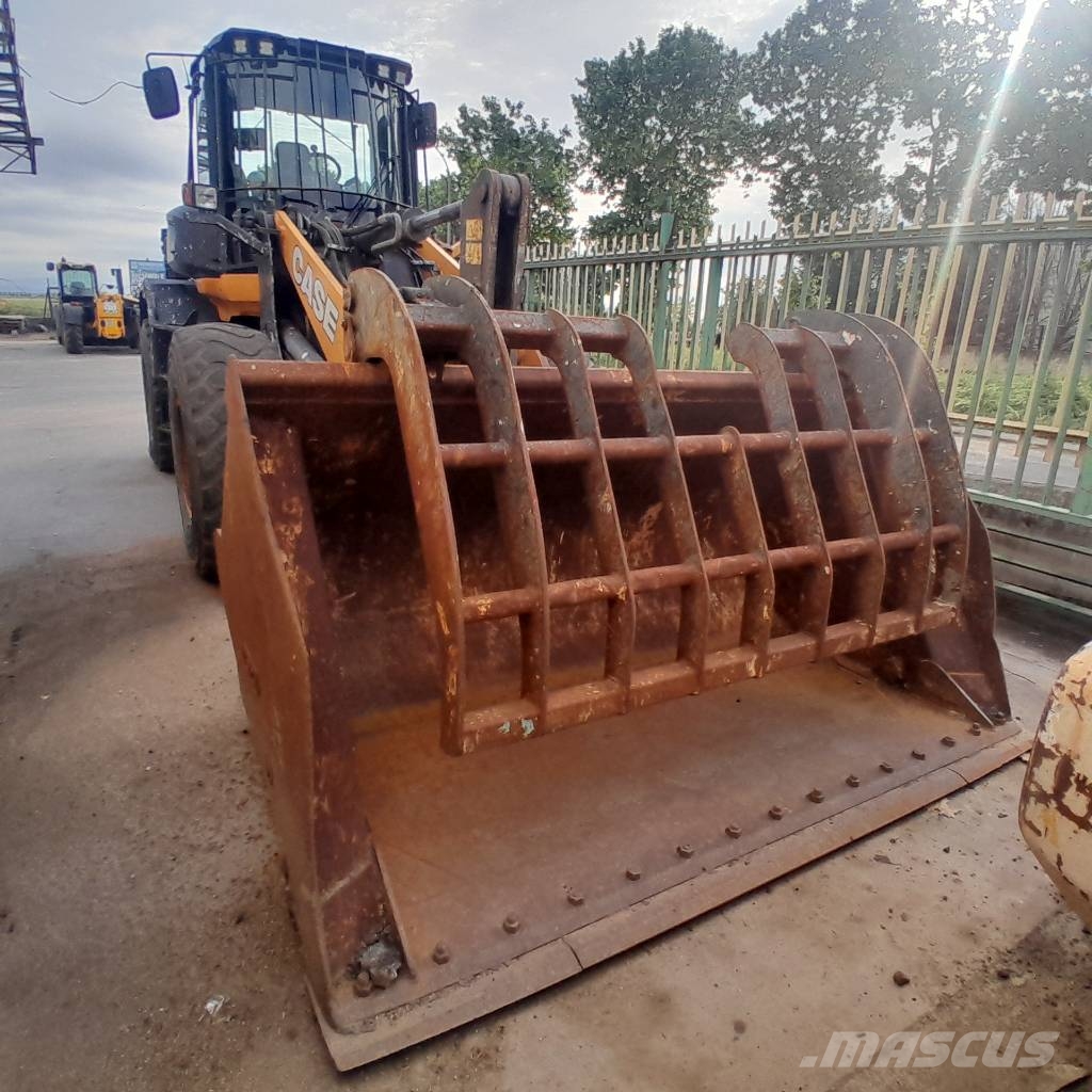 CASE 721 g xr لوادر بعجل