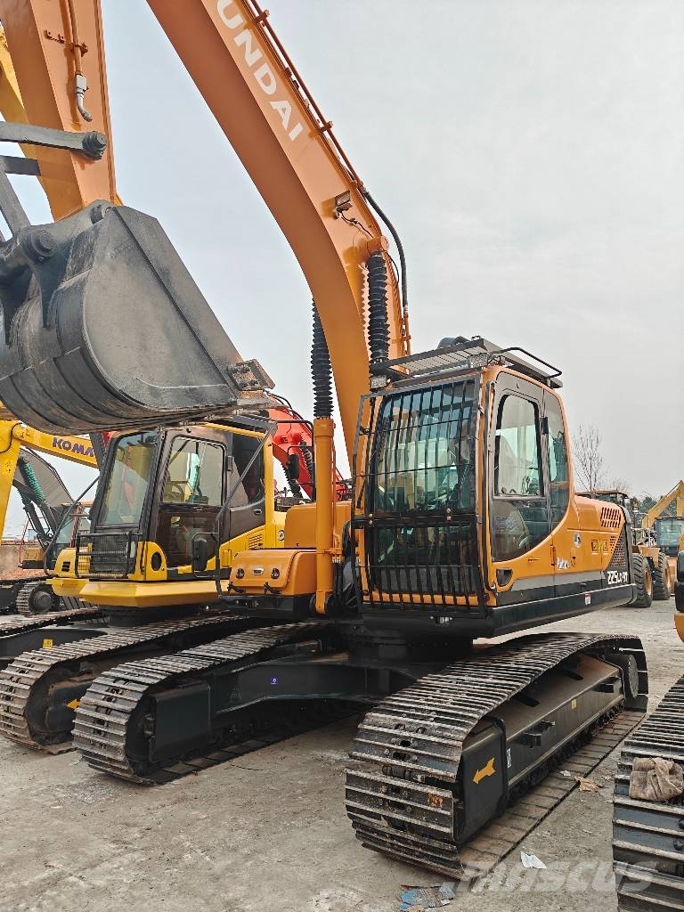 Hyundai 225LC—9T Bageri guseničari
