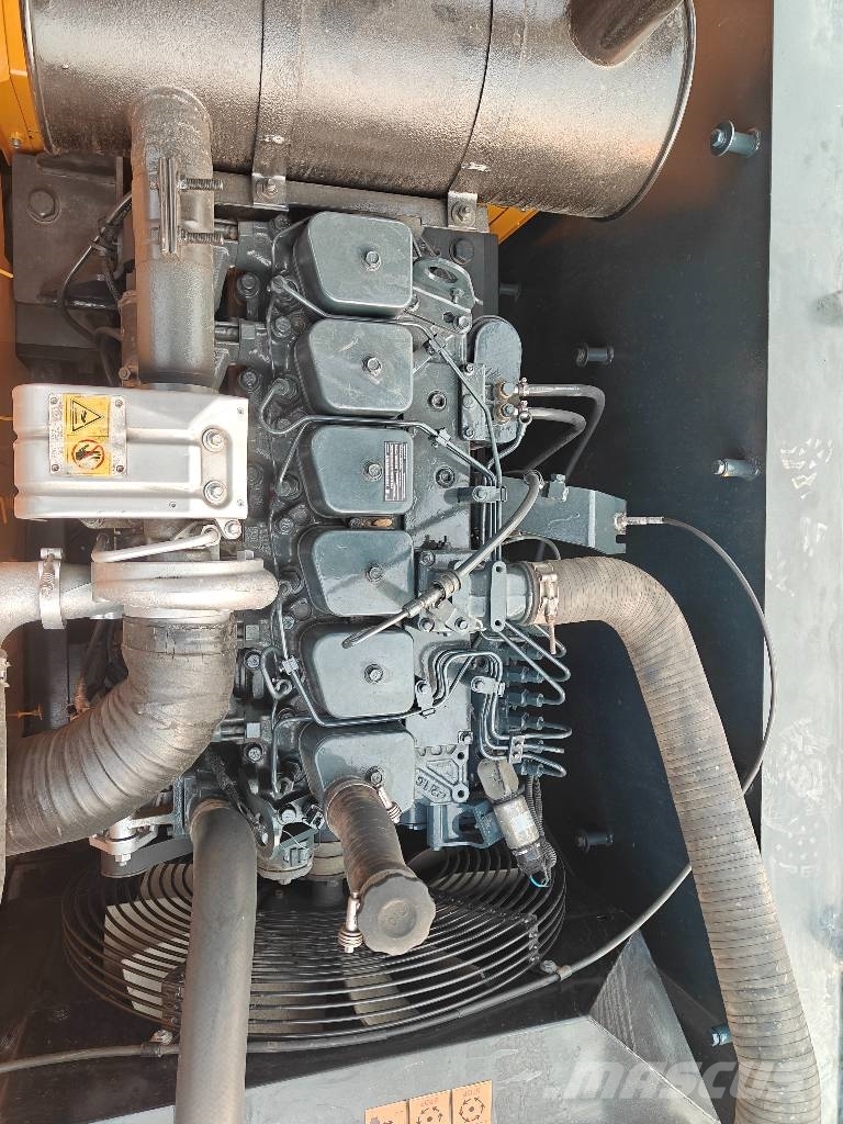 Hyundai 225LC—9T Bageri guseničari
