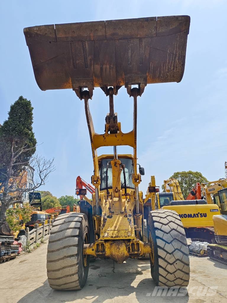 Komatsu WA500 Gumikerekes homlokrakodók