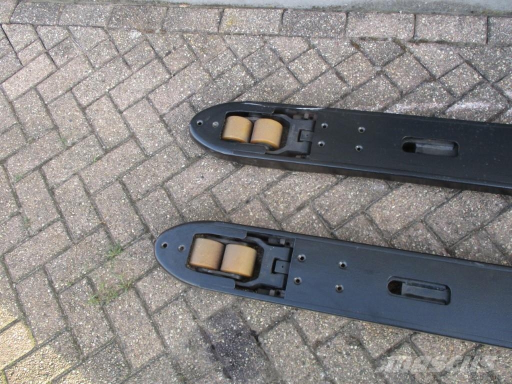 BT LPE200 Low lifter with platform