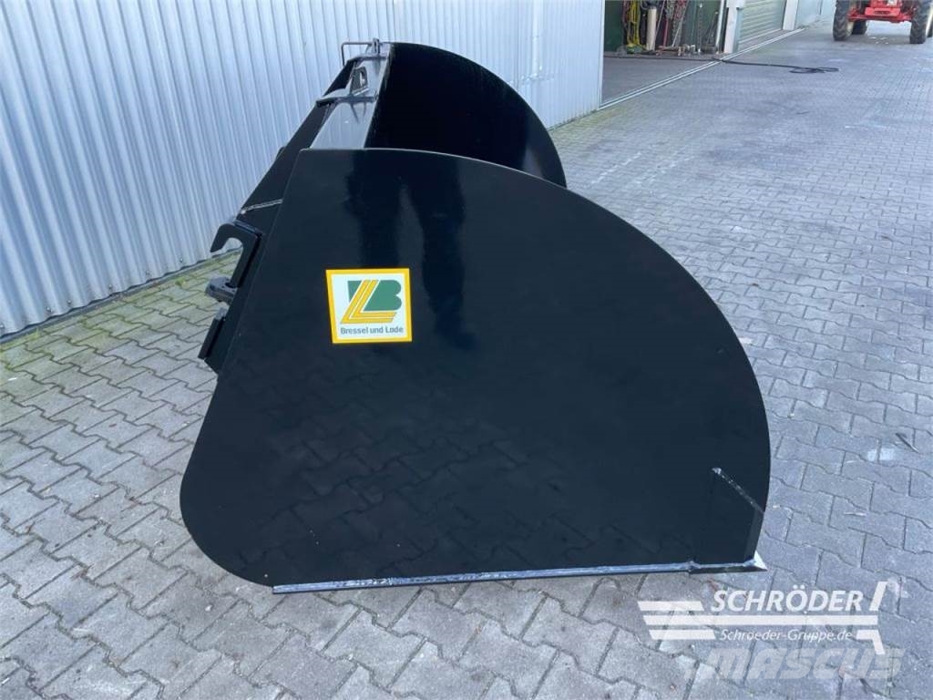 Bressel GROßVOLUMENSCHAUFEL 2,40 M MERLO ZM2 Forquilhas