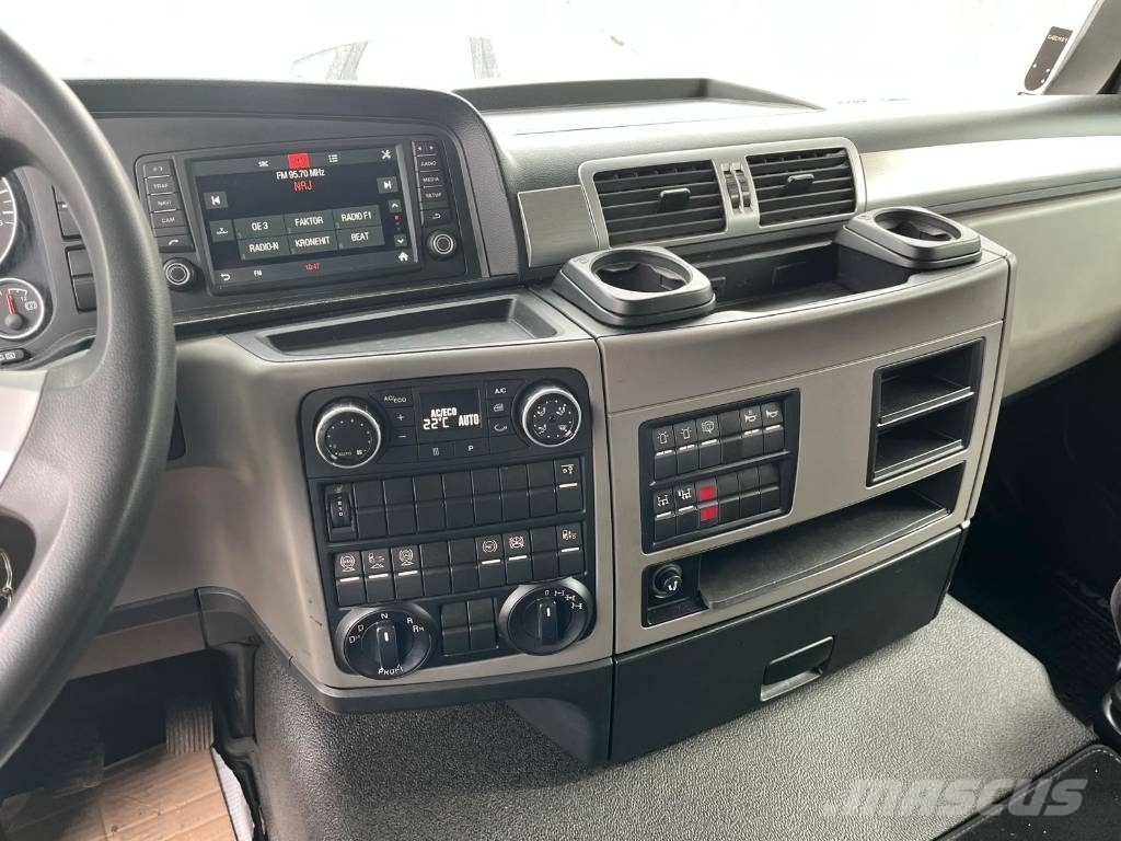 MAN TGS 33.500 6x6 트랙터 유닛