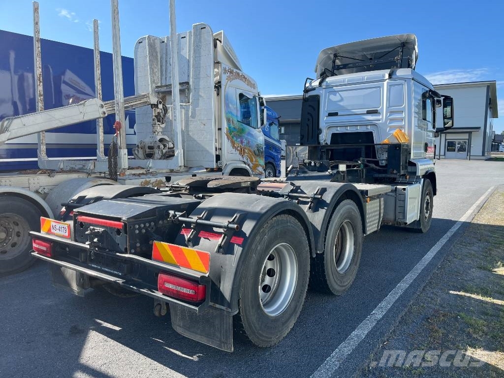 MAN TGS 33.500 6x6 트랙터 유닛