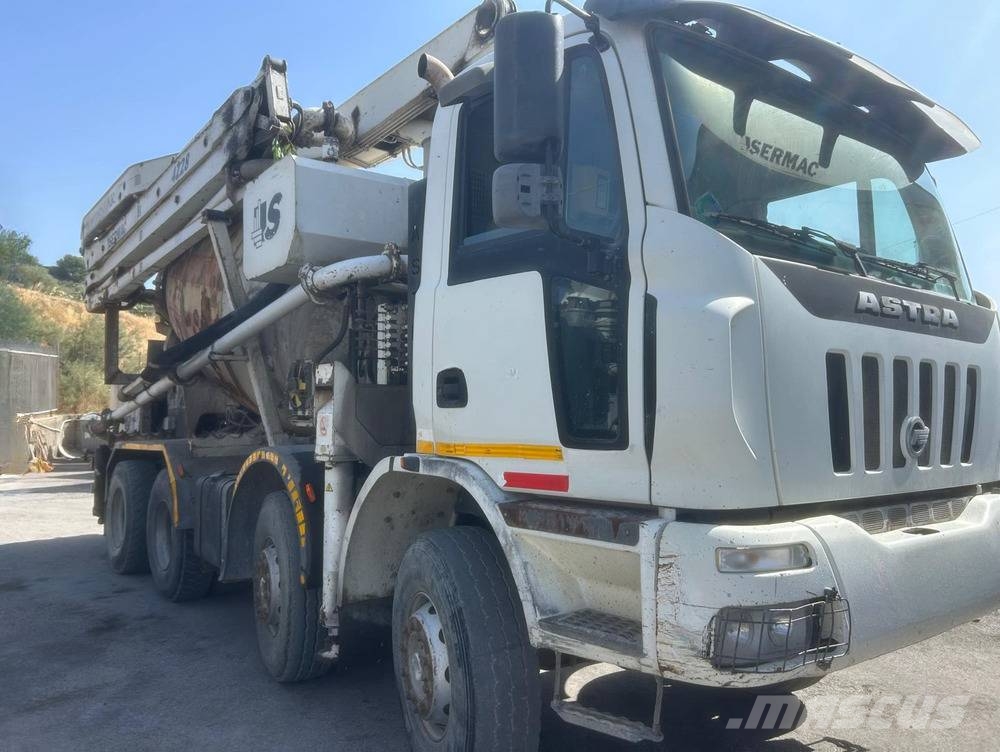 Astra HD8 84.45 Premične roke za dolivanje betona
