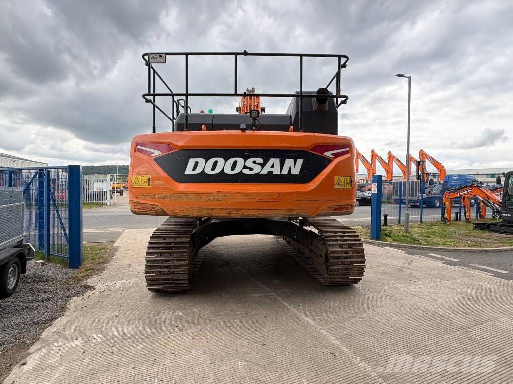 Doosan DX 380 LC Excavadoras sobre orugas