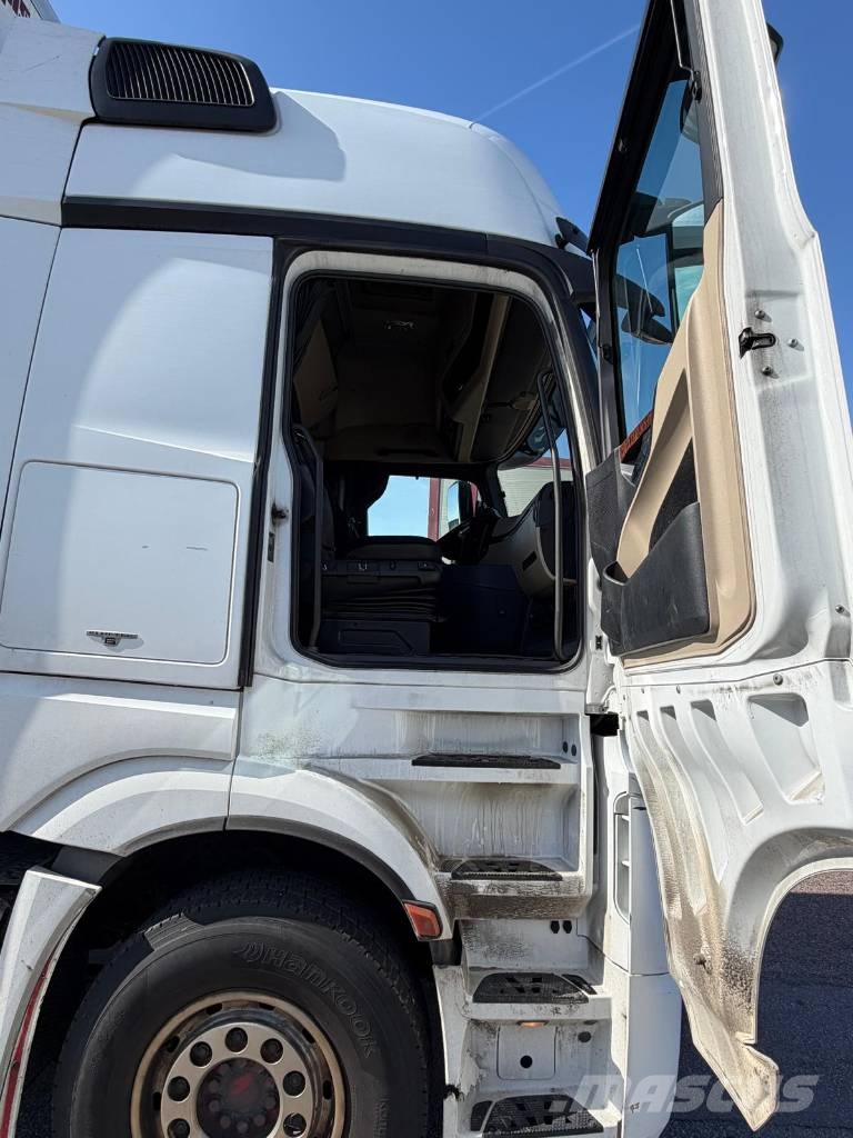 Mercedes-Benz ACTROS 2545 Serie 4961 Furgons