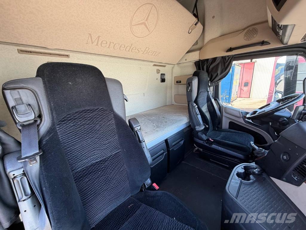 Mercedes-Benz ACTROS 2545 Serie 4961 Furgons