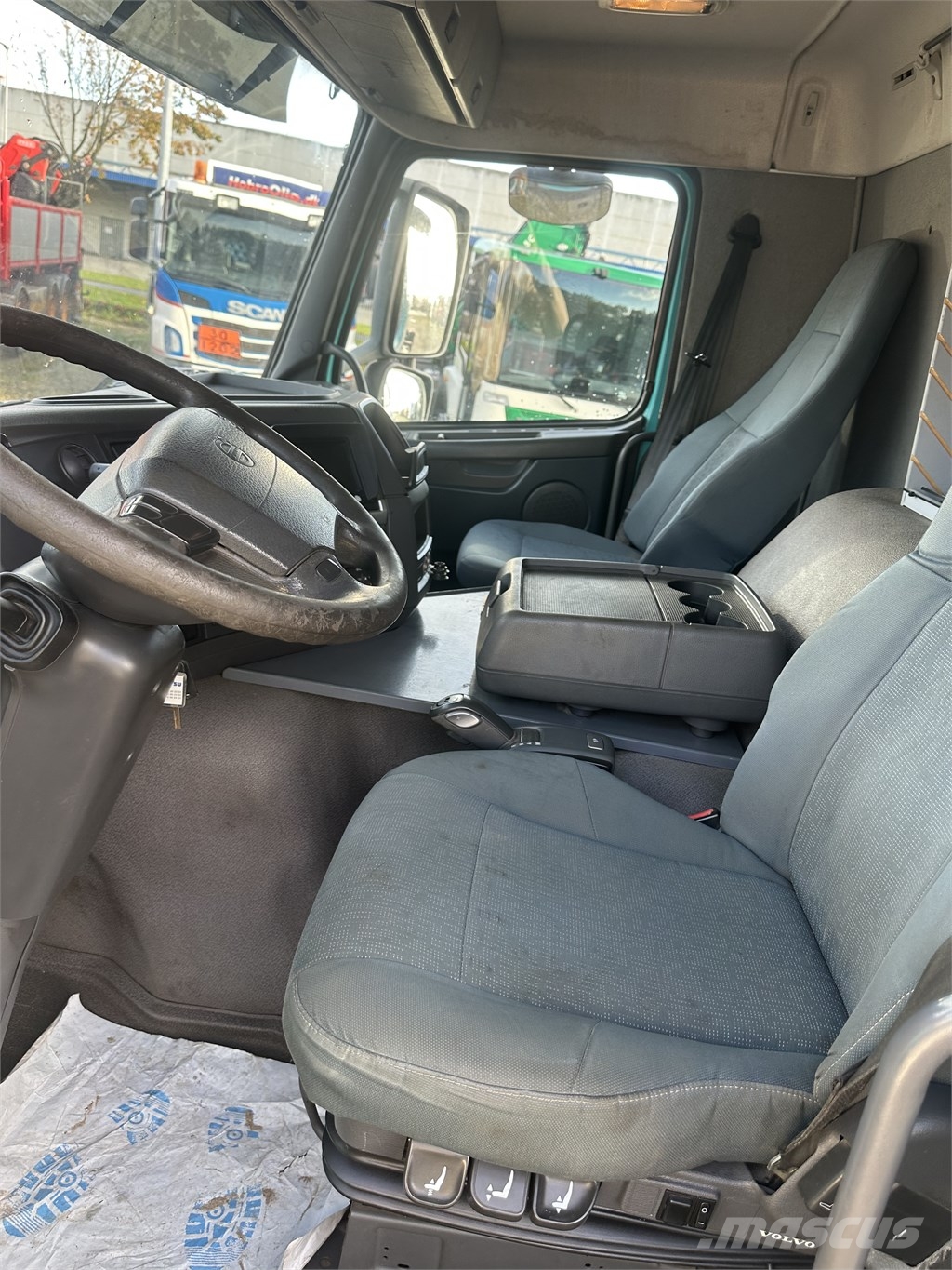 Volvo FM 460 8x2*6 //CHASSI// 商用底盤車