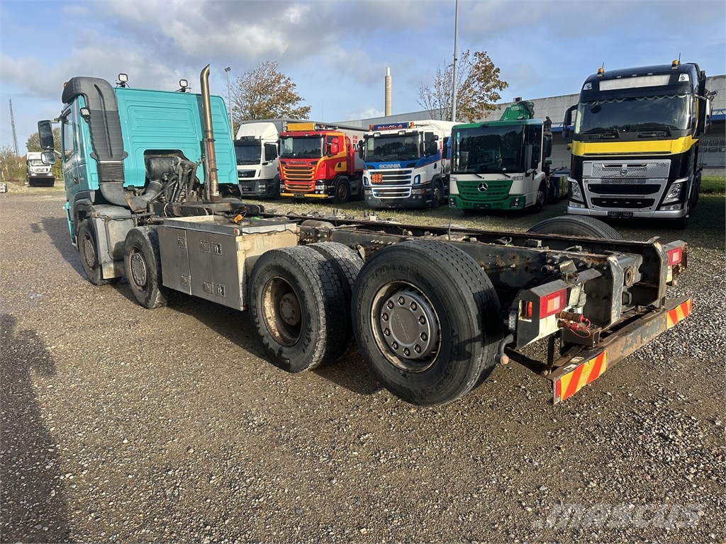Volvo FM 460 8x2*6 //CHASSI// 商用底盤車