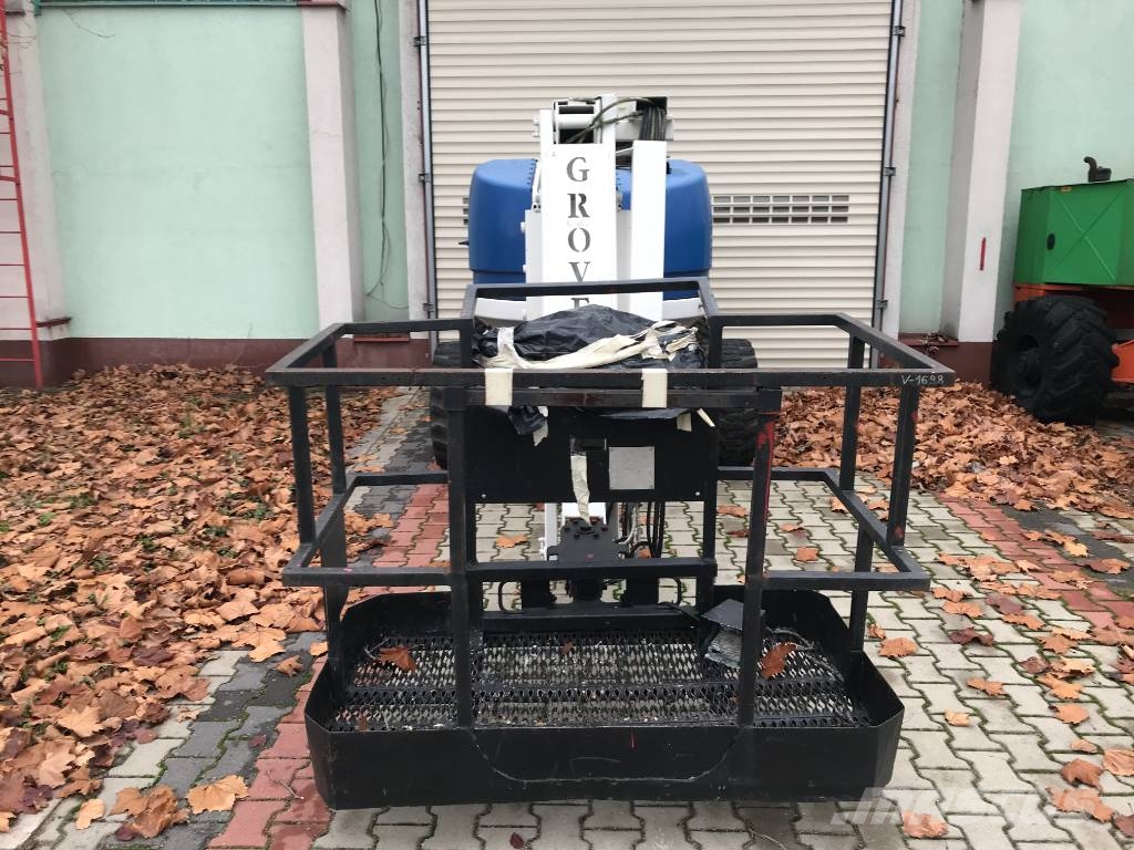 Grove AMZ51XT V-3091 EO Вертикальні щоглові підйомники