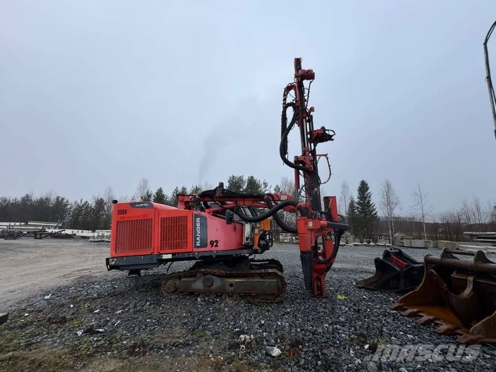 Sandvik DX800 Avolouhintaporauslaitteet