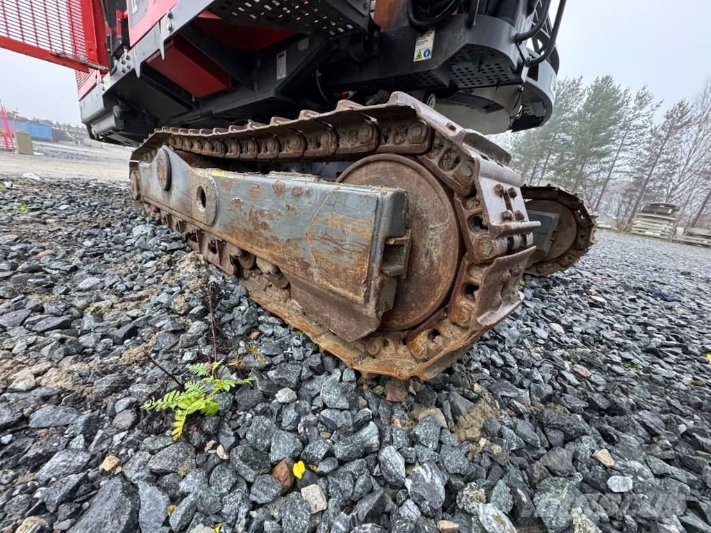 Sandvik DX800 Avolouhintaporauslaitteet