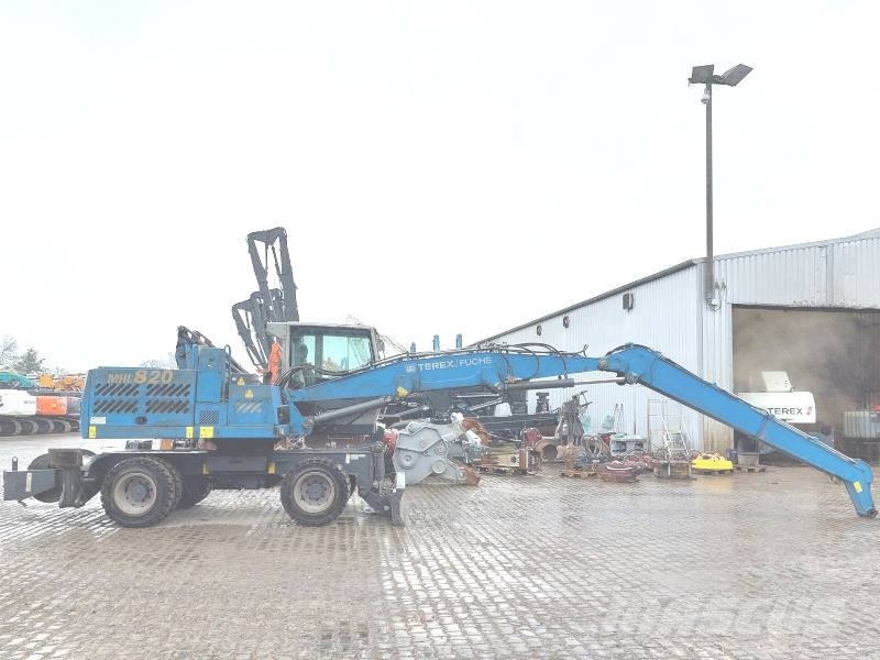 Fuchs MHL 820 D Elektro Waste / industry handlers