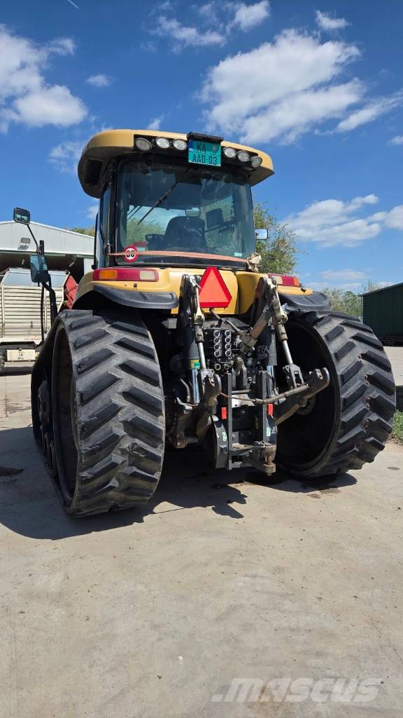 CAT Challenger  MT 755 B الجرارات