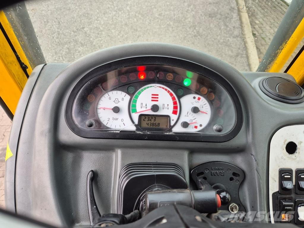 Baumann GX 40/12/57 TR 侧卸式铲车
