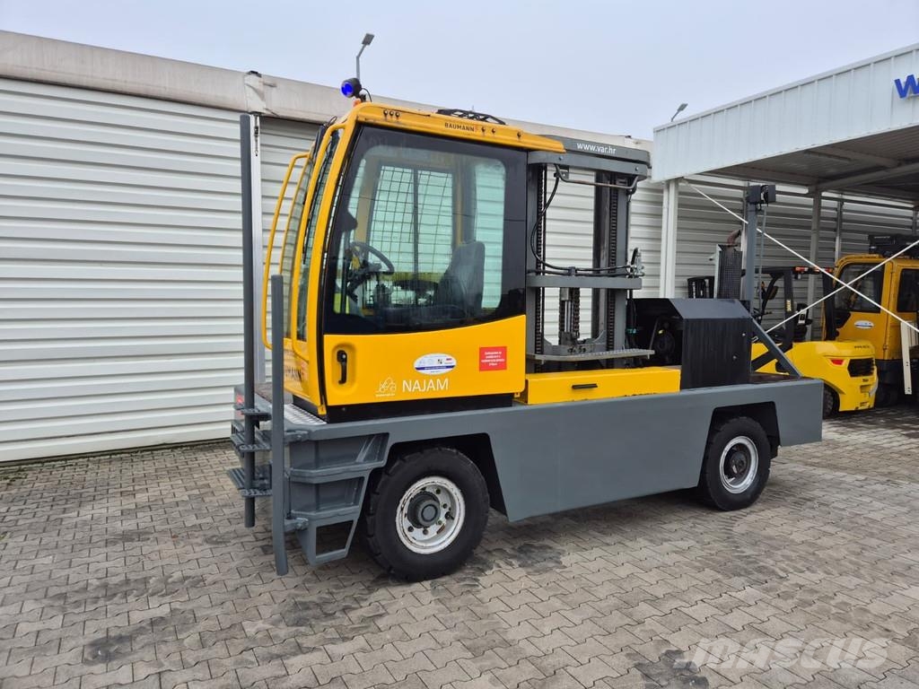 Baumann GX 40/12/57 TR 侧卸式铲车
