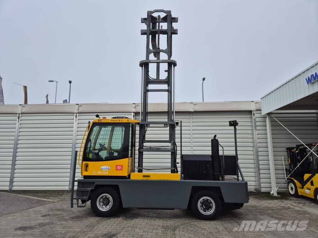 Baumann GX 40/12/57 TR 侧卸式铲车