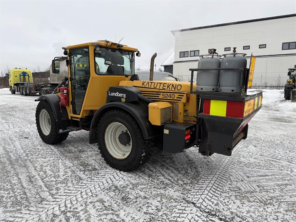 Lundberg 5240 Chargeuse sur pneus