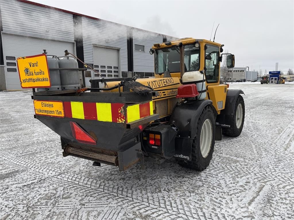 Lundberg 5240 Chargeuse sur pneus