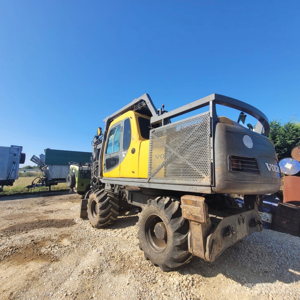 Volvo EW 180 Колёсные экскаваторы
