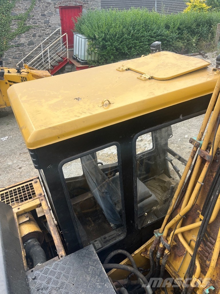 CAT E 120 B Roomikekskavaatorid