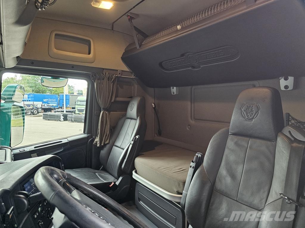 Scania R450 8x2 / HMF 60TM / CRANE / KRAN Nosturiautot
