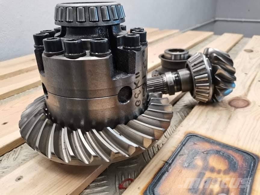 Volvo EW 160B {APL-B745 P4 front attack11X30} Girkasse