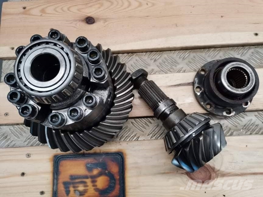 Volvo EW 160B {APL-B745 P4 front attack11X30} Girkasse