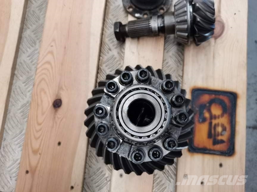 Volvo EW 160B {APL-B745 P4 front attack11X30} Girkasse