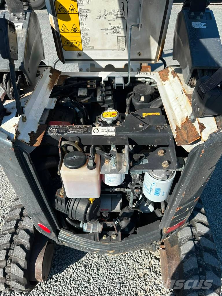 Bobcat E10z Mini kotrók < 7t