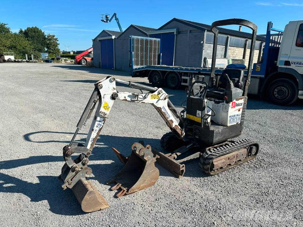 Bobcat E10z Mini kotrók < 7t