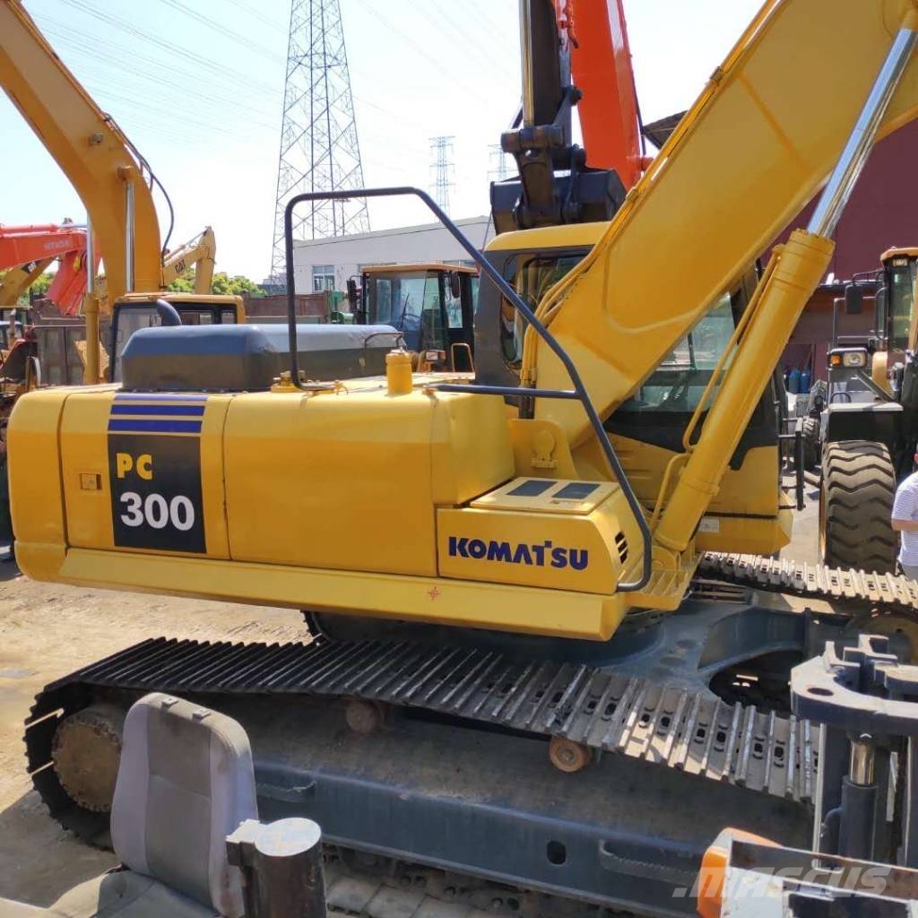 Komatsu PC 300-7 Εκσκαφείς με ερπύστριες