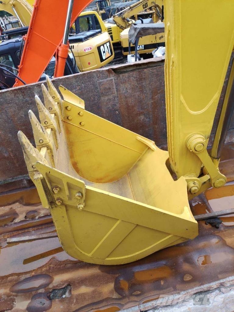 Komatsu PC 300-7 Εκσκαφείς με ερπύστριες