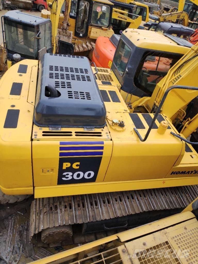 Komatsu PC 300-7 Εκσκαφείς με ερπύστριες