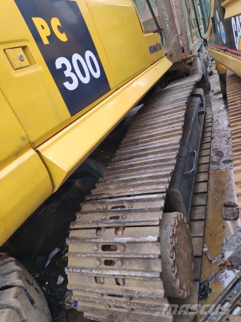 Komatsu PC 300-7 Εκσκαφείς με ερπύστριες